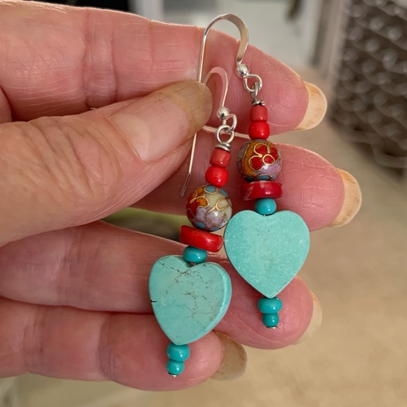 ❣️SALE Turquoise Heart & Vintage Red Bead Earrings - Picture 9 of 12
